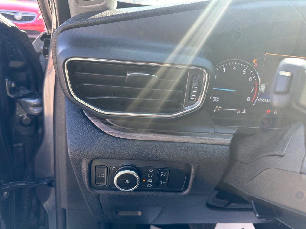 Used 2023 Ford Explorer Limited image 13