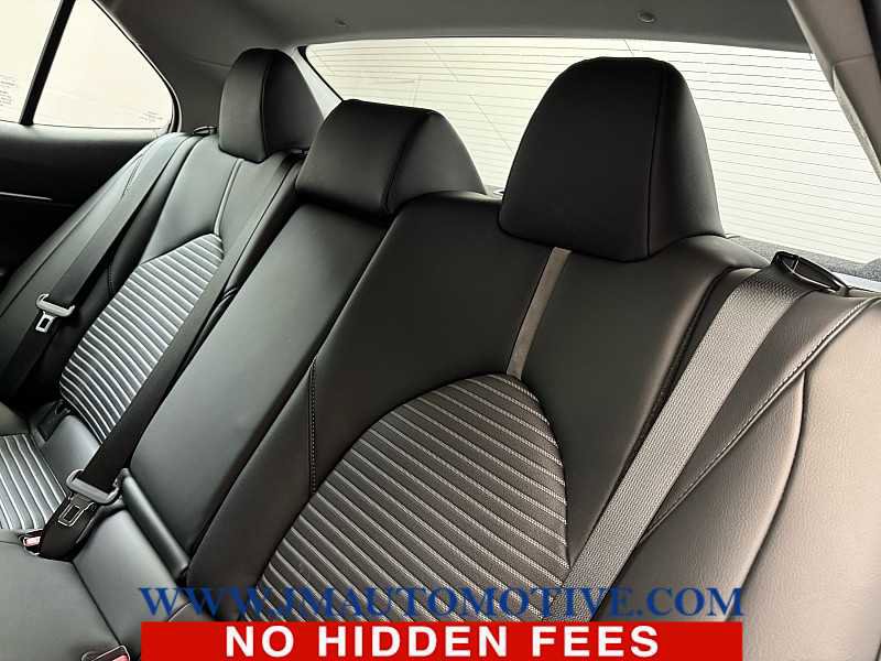 Used 2023 Toyota Camry SE w/ Blackout Package (TMS) image 15