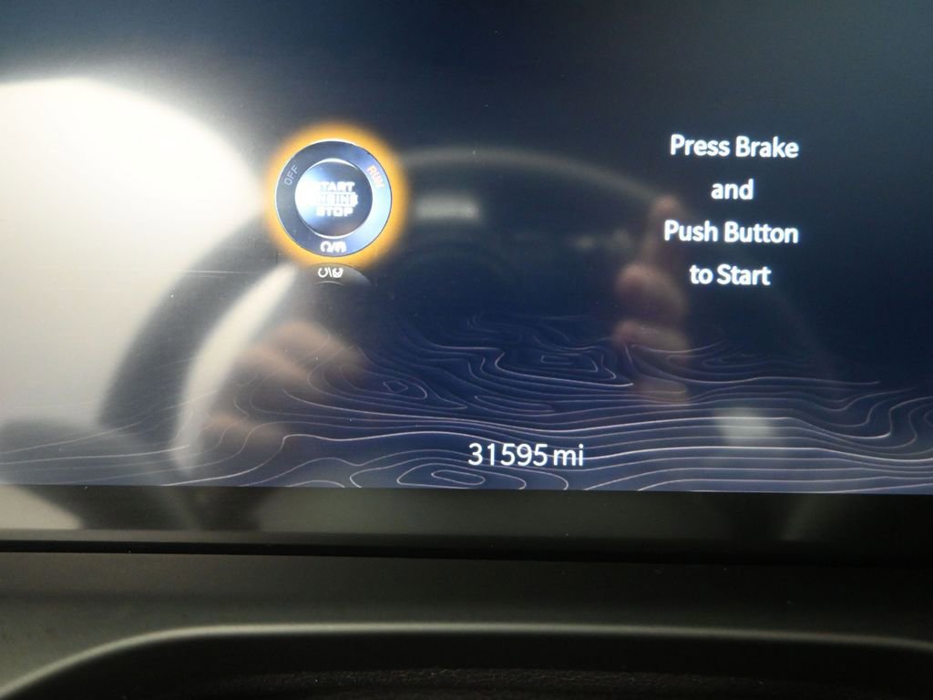 Used 2023 Jeep Grand Cherokee Laredo AWD/4WD image 11