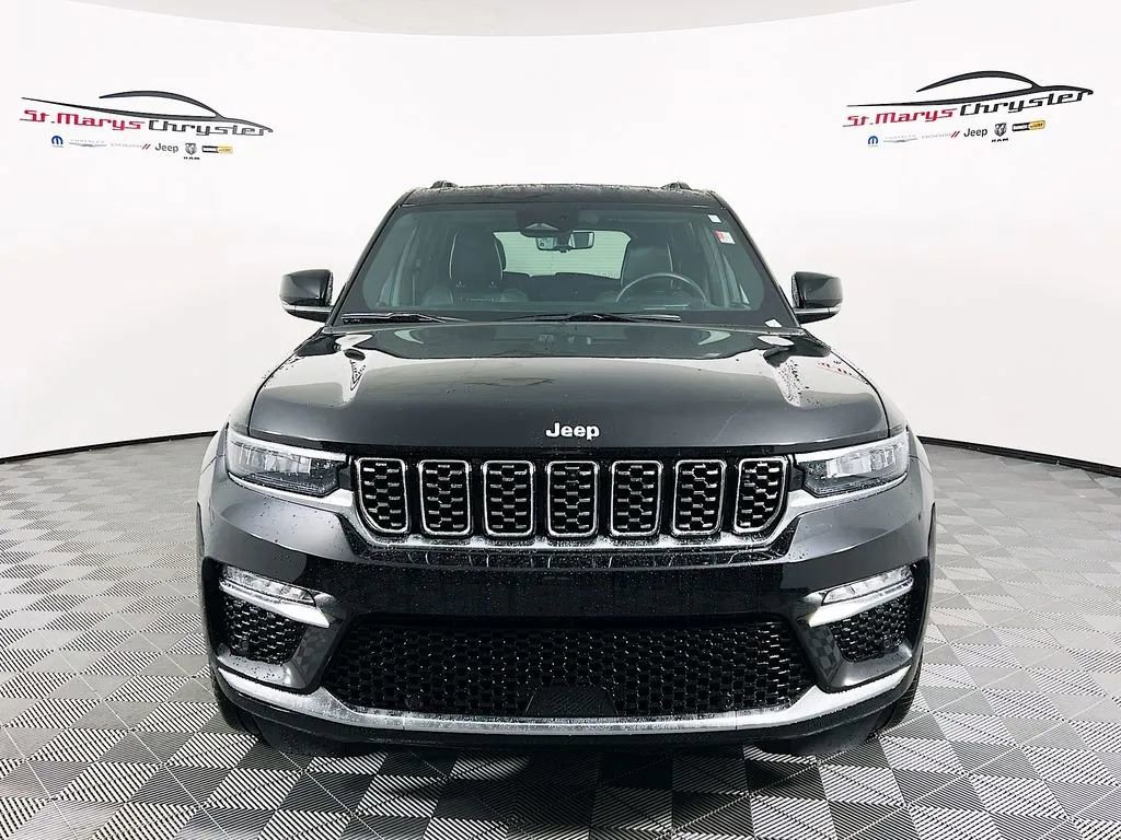 Used 2024 Jeep Grand Cherokee Summit w/ Adv Protech Group IV AWD/4WD image 3