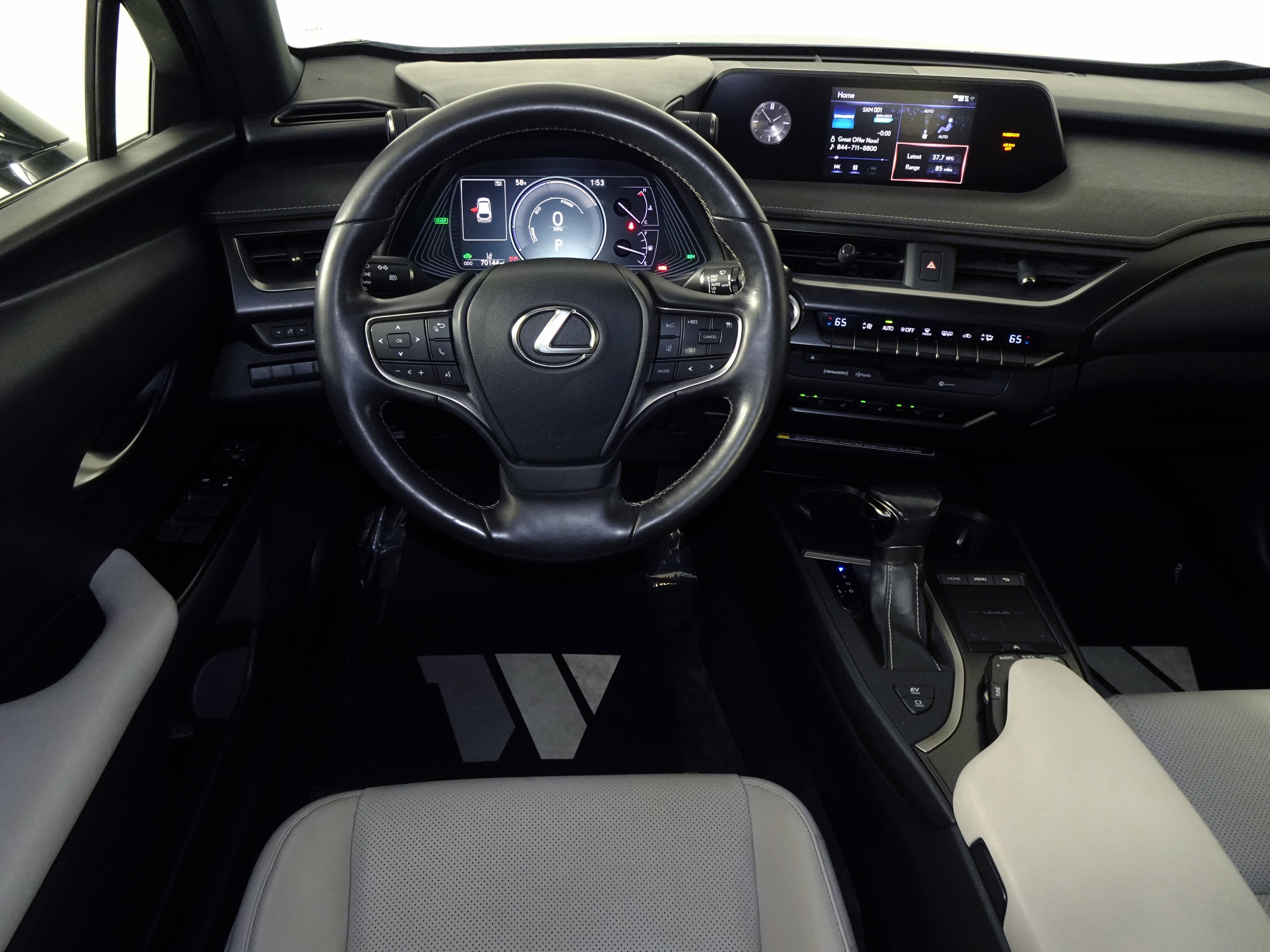 Used 2020 Lexus UX 250h w/ Premium Package image 38