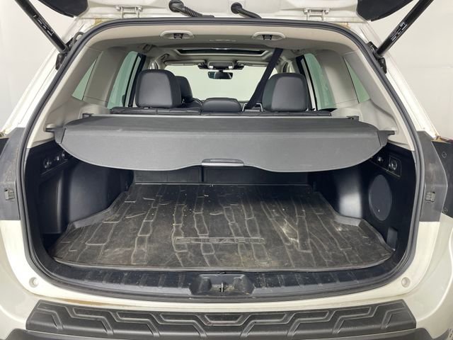 Used 2022 Subaru Forester Touring AWD/4WD image 14