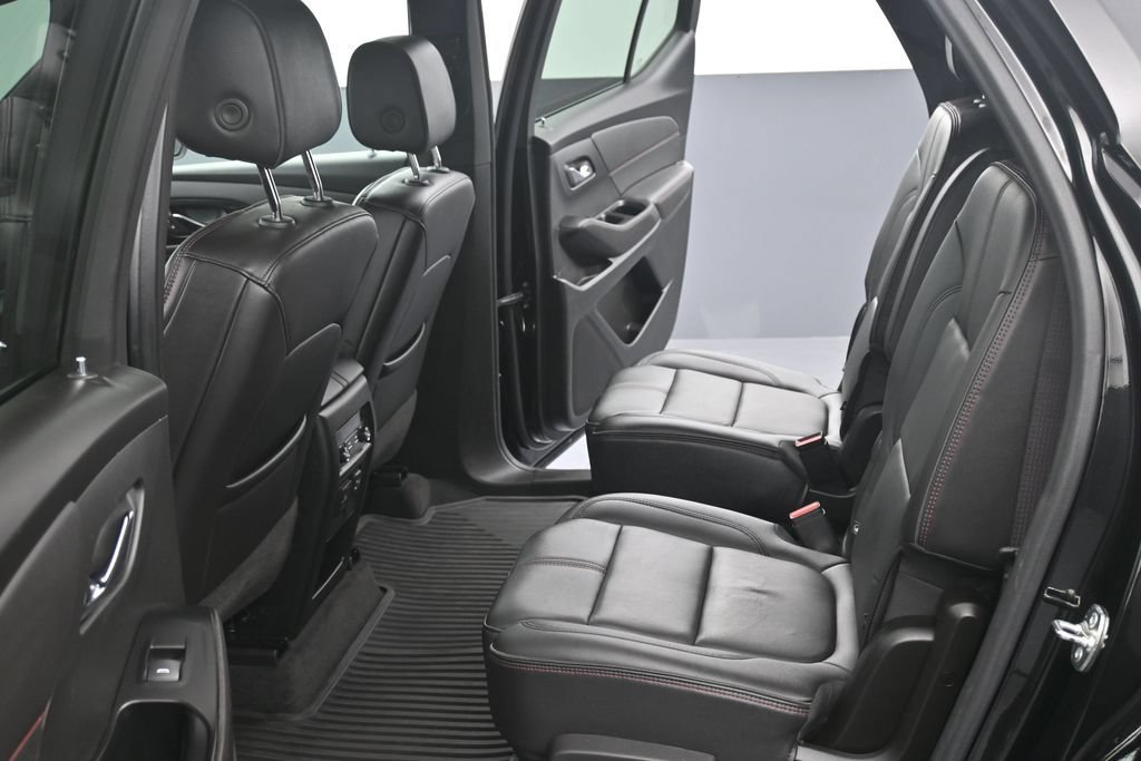 Certified 2023 Chevrolet Traverse RS w/ LPO, Floor Liner Package AWD/4WD image 13