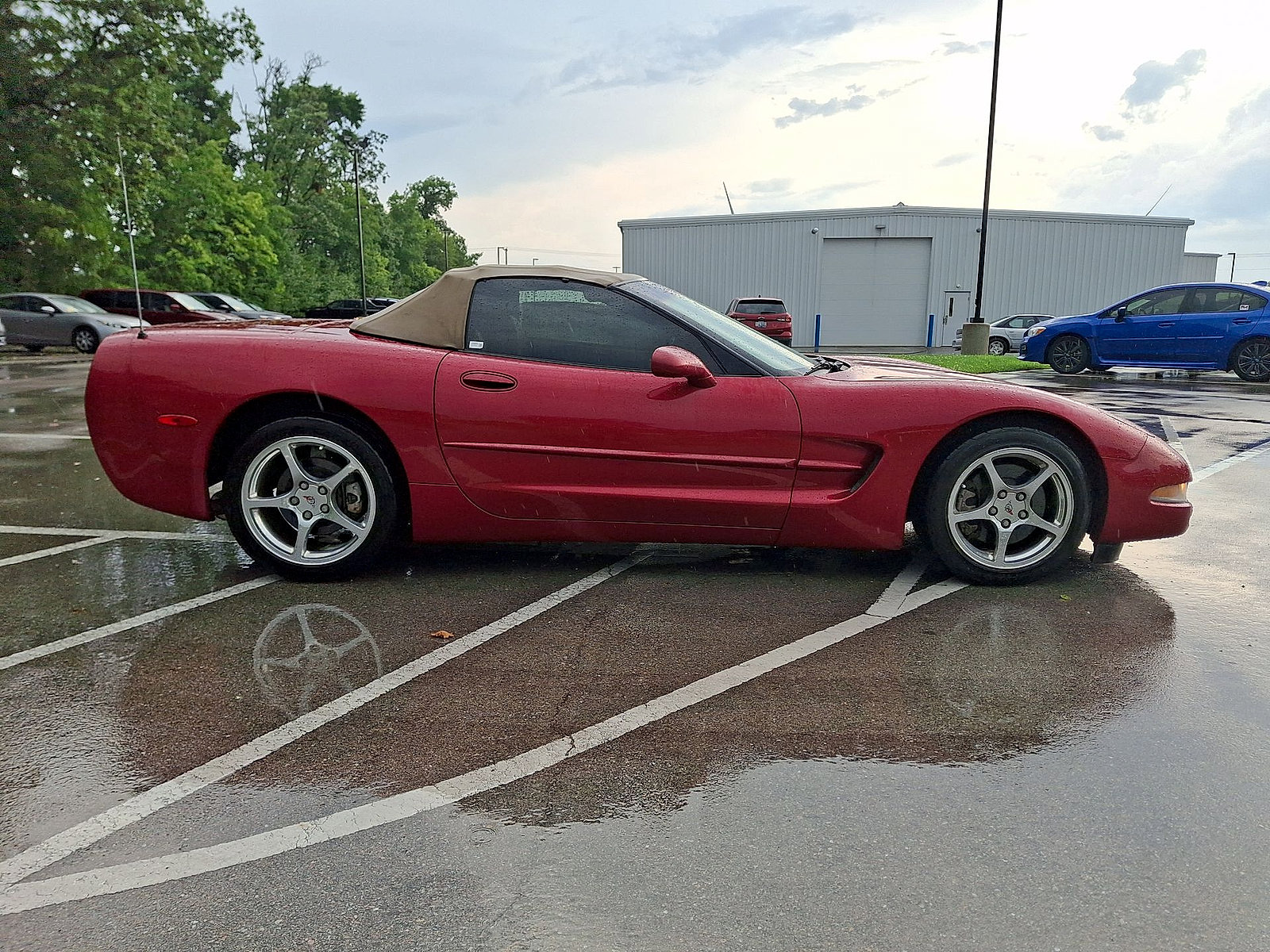 Used 2001 Chevrolet Corvette Convertible w/ Preferred Equipment Group2 RWD image 21
