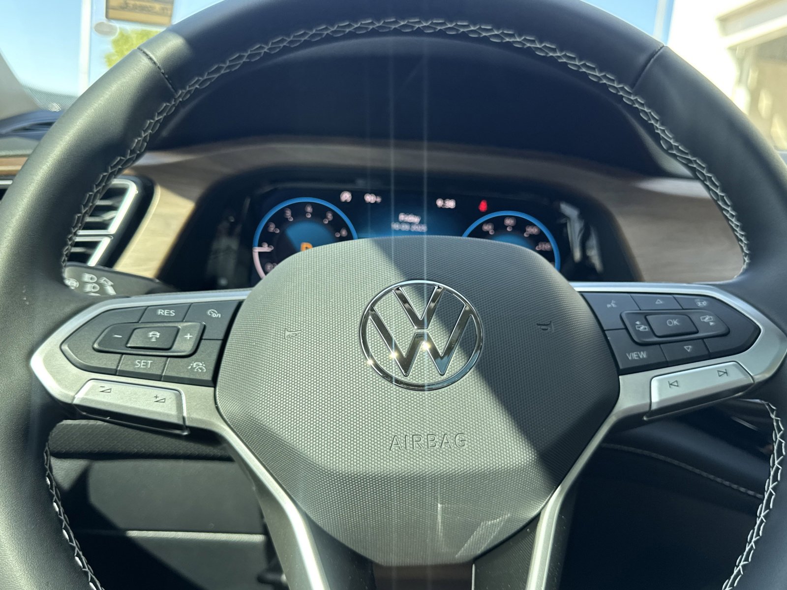 New 2026 Volkswagen Atlas SE image 29