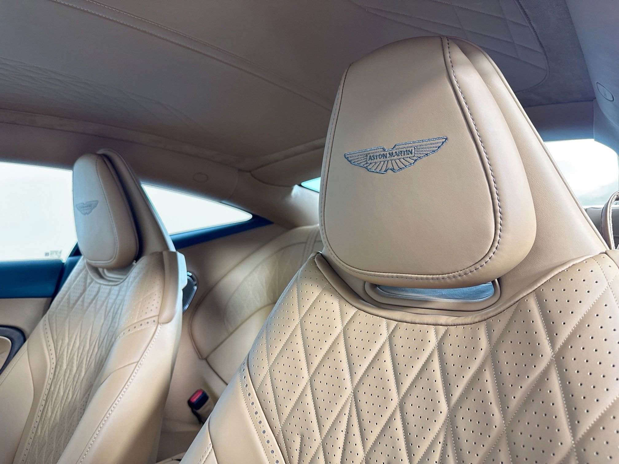 Used 2024 Aston Martin DB12 Coupe image 5