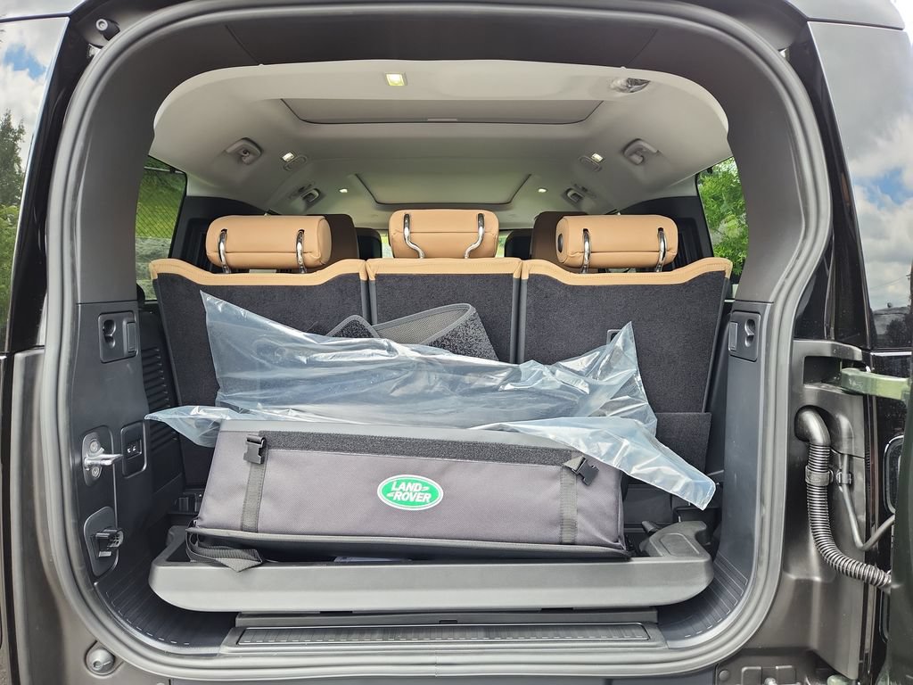 New 2026 Land Rover Defender 130 S AWD/4WD image 13