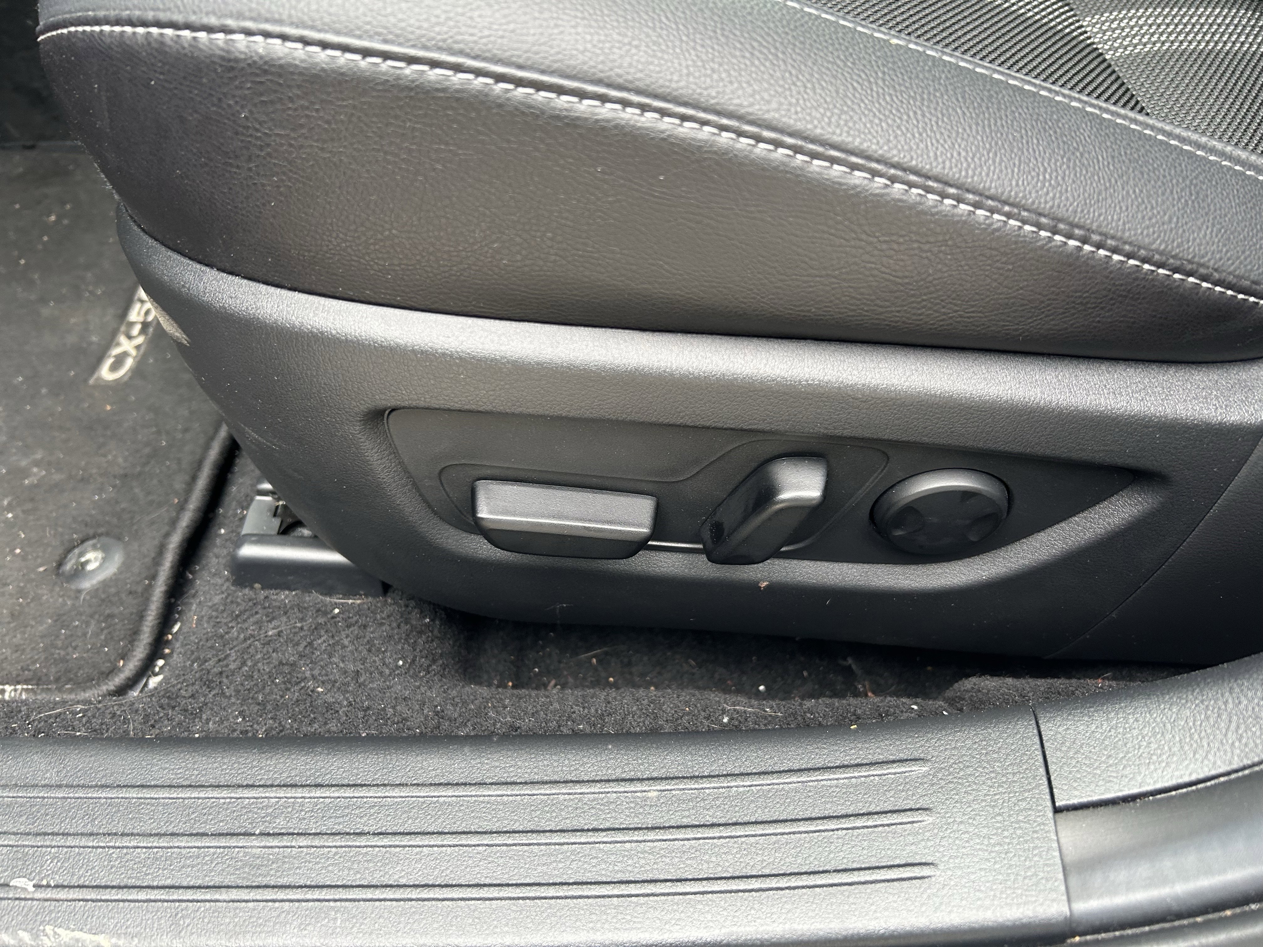 Certified 2025 MAZDA CX-50 AWD 2.5 S w/ Premium Package image 22