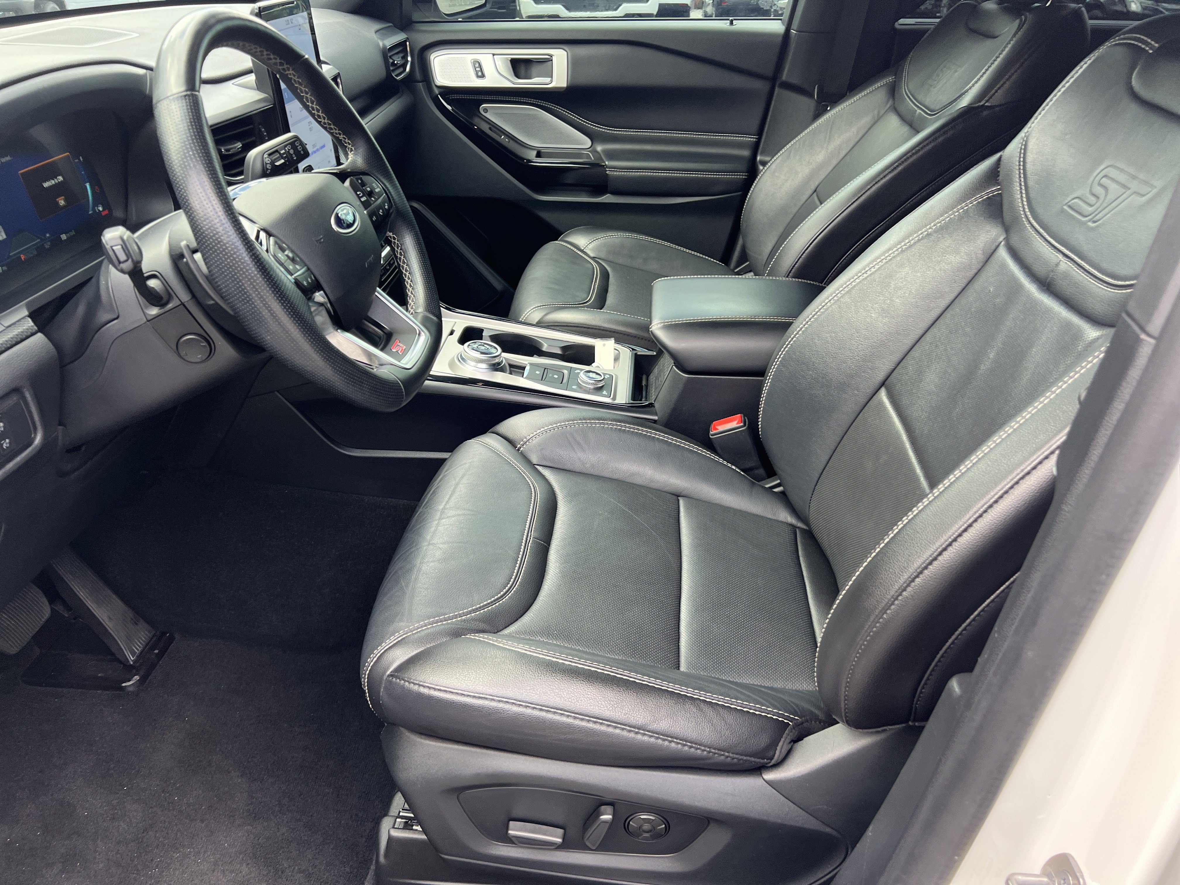 Used 2021 Ford Explorer ST w/ Equipment Group 401A AWD/4WD image 11