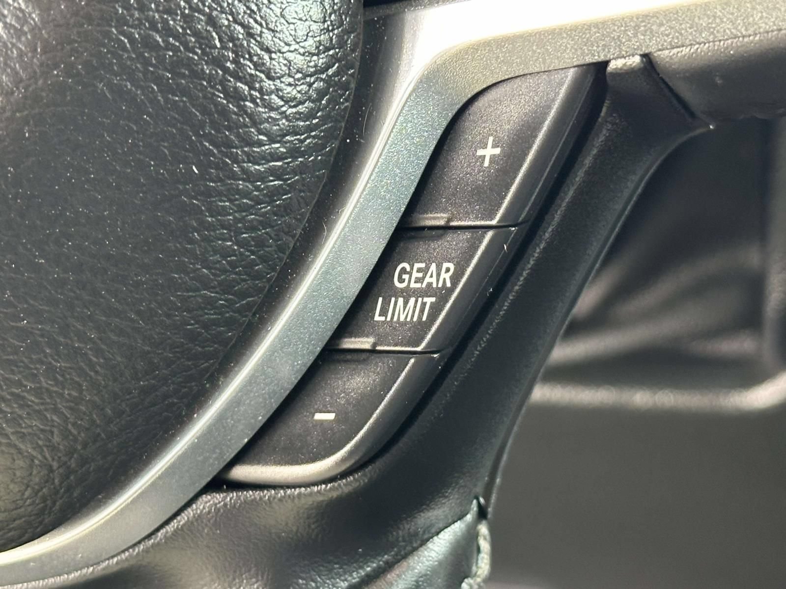 Used 2019 RAM 1500 Laramie AWD/4WD image 19