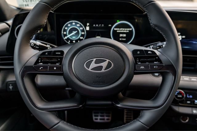 New 2025 Hyundai Elantra SEL image 10