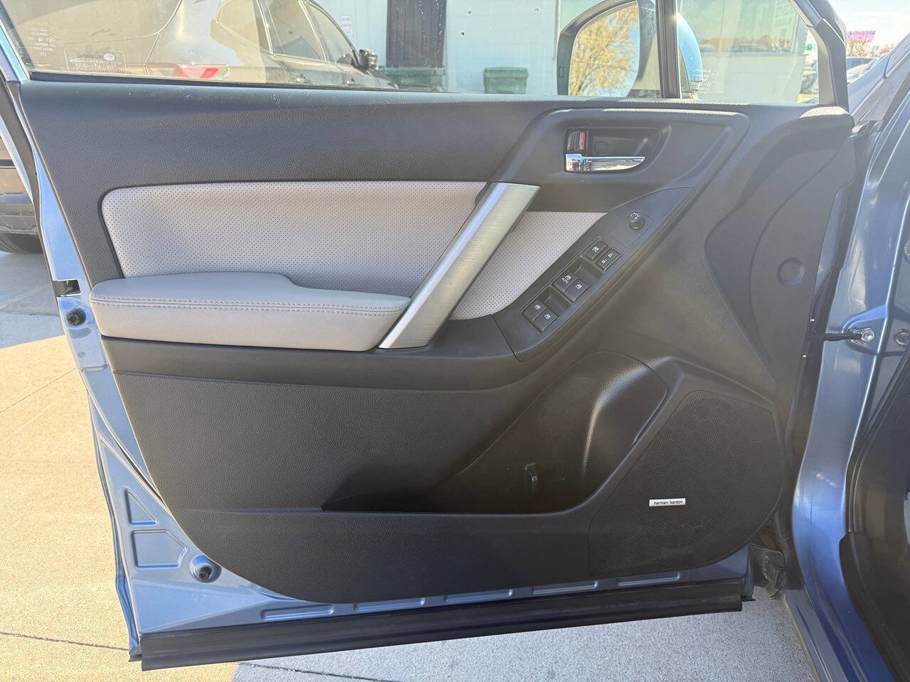 Used 2015 Subaru Forester 2.5i Limited image 16