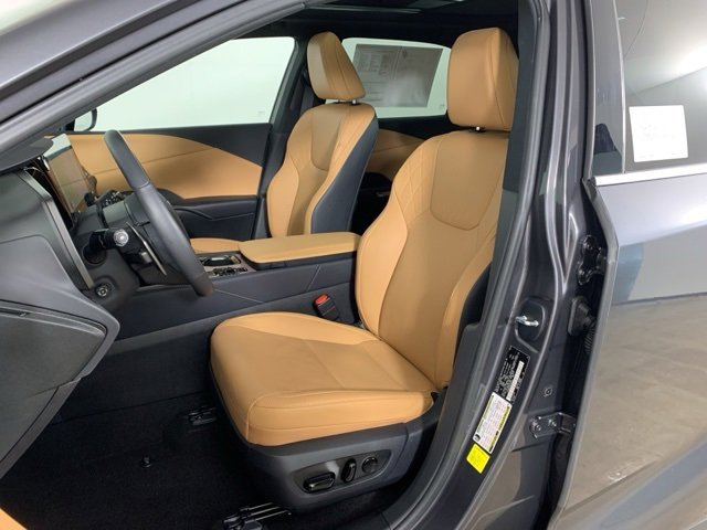 Used 2025 Lexus RX 350 350h Premium Plus w/ Convenience Package image 31