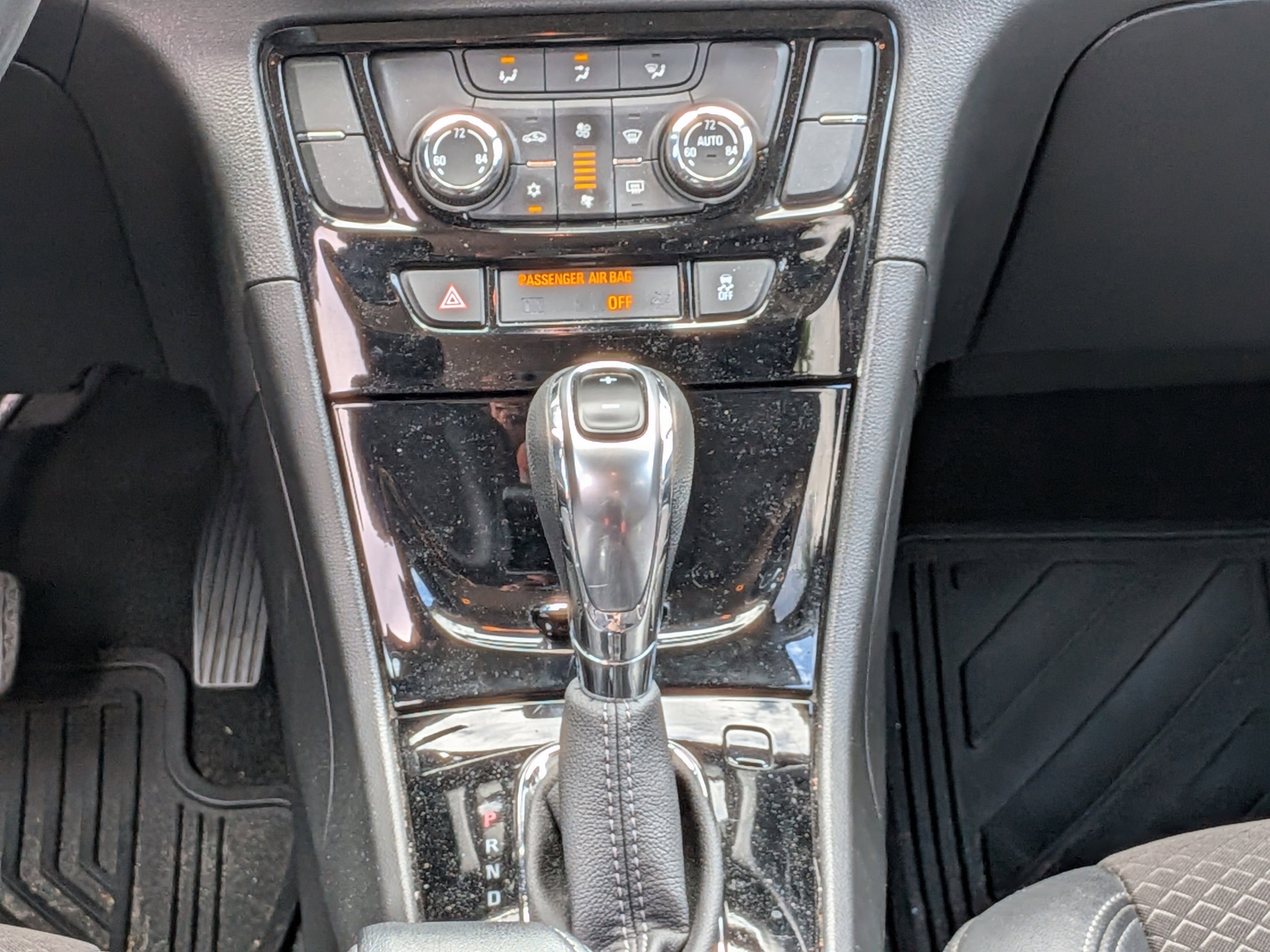 Used 2018 Buick Encore Preferred FWD image 19
