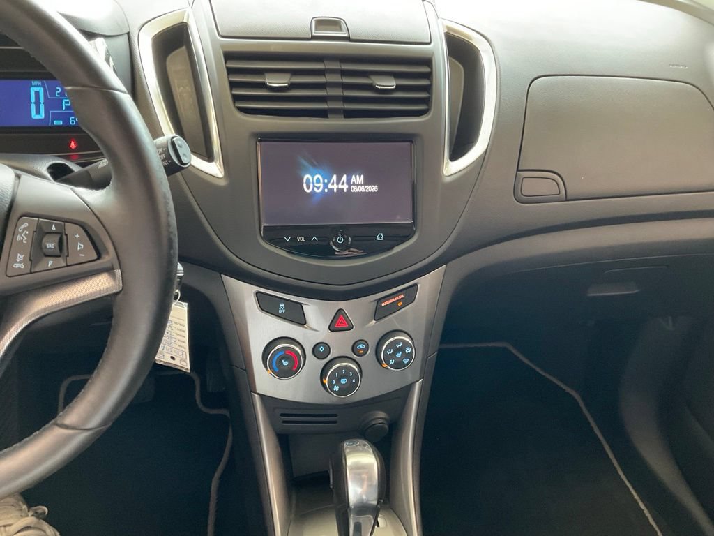 Used 2016 Chevrolet Trax LTZ w/ Midnight Edition AWD/4WD image 16