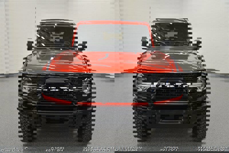 Used 2024 Ford Bronco Wildtrak image 5