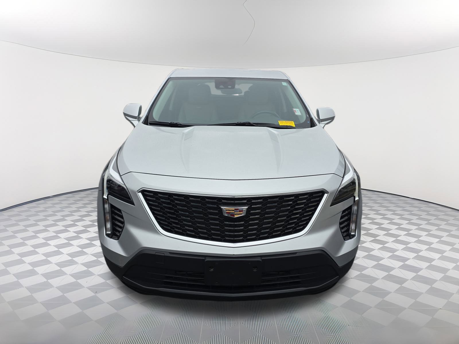 Used 2021 Cadillac XT4 Luxury w/ Cold Weather Package image 10