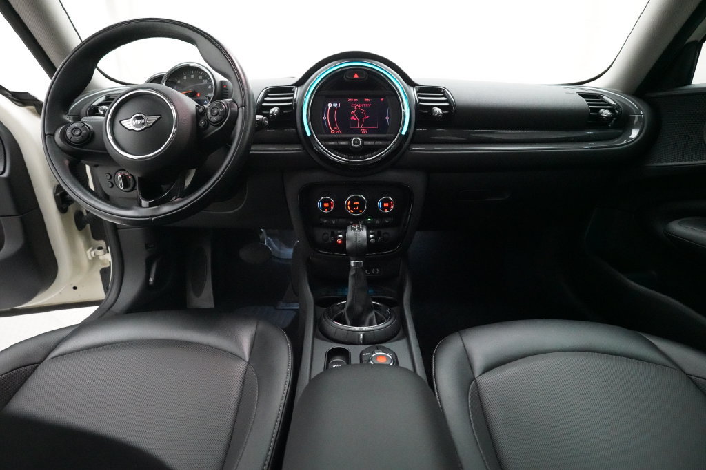 Used 2016 MINI Cooper Clubman FWD image 5