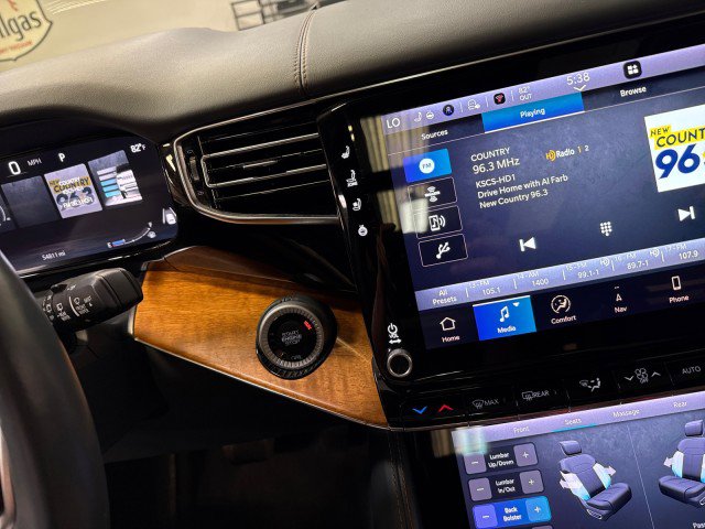 Used 2022 Jeep Grand Wagoneer Series II w/ Premium Group II image 28