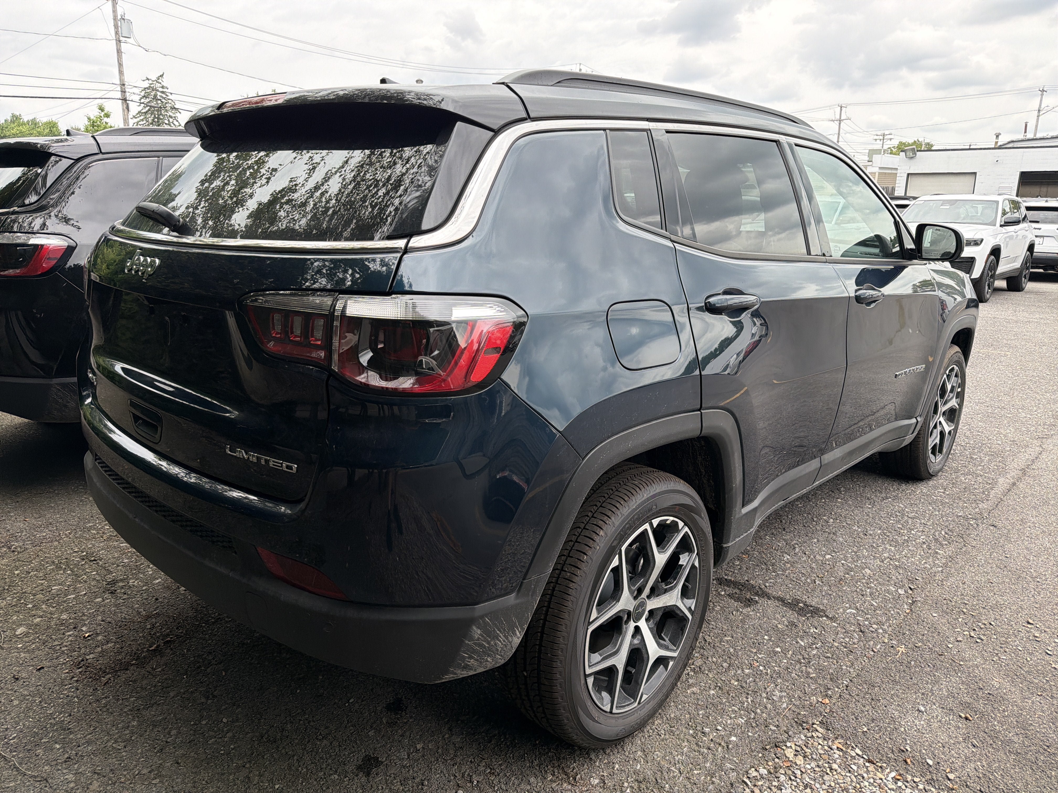 New 2026 Jeep Compass Limited AWD/4WD image 7