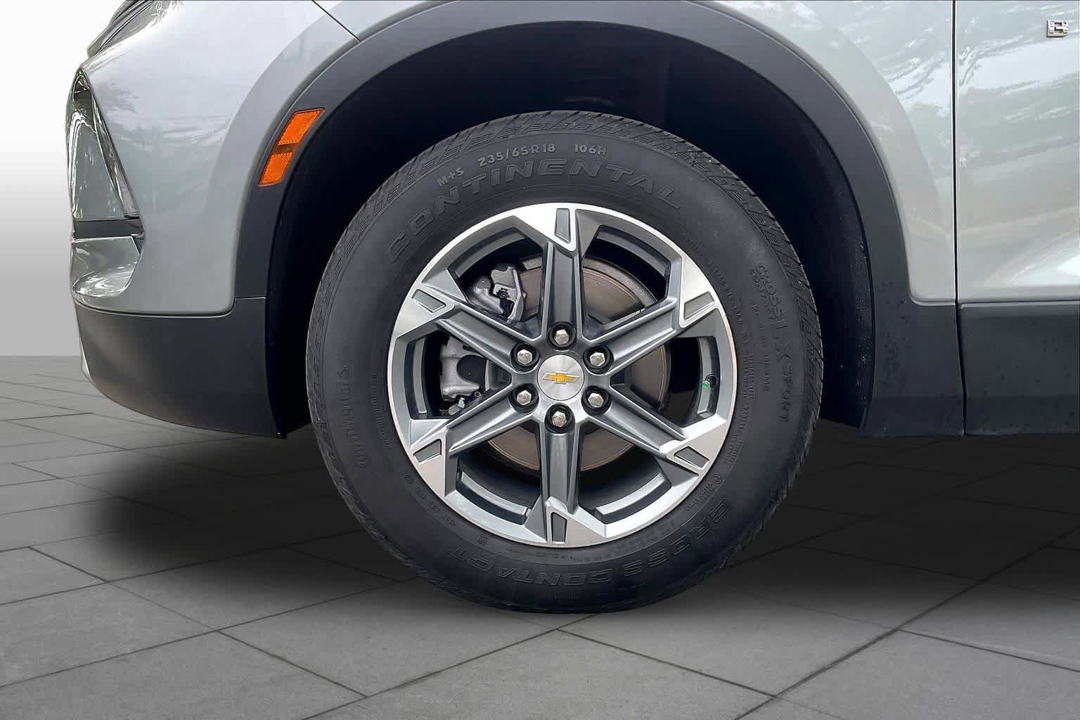 Used 2024 Chevrolet Blazer LT w/ Convenience Package FWD image 10