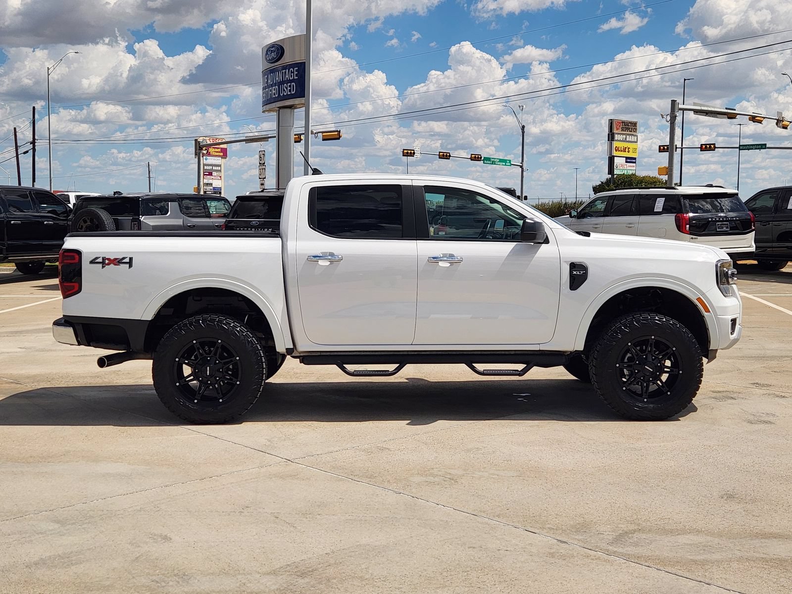 Certified 2024 Ford Ranger XLT w/ Equipment Group 301A High AWD/4WD image 7