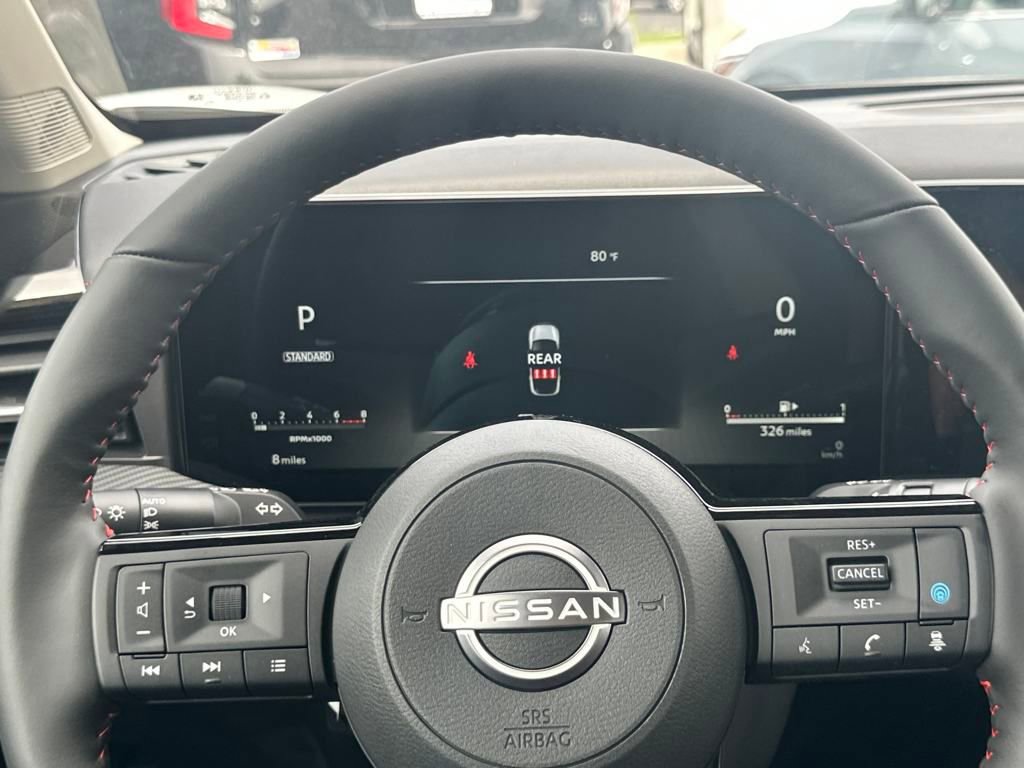 New 2025 Nissan Kicks SR w/ SR Premium Package image 19