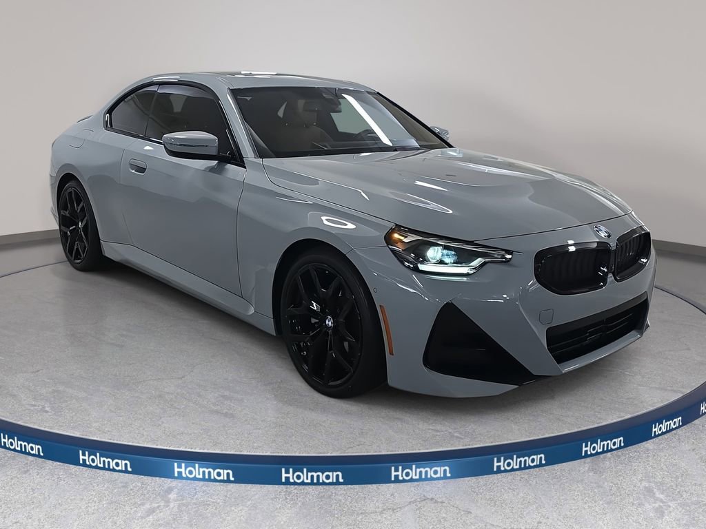 Used 2025 BMW 230i Coupe w/ M Sport Package image 4