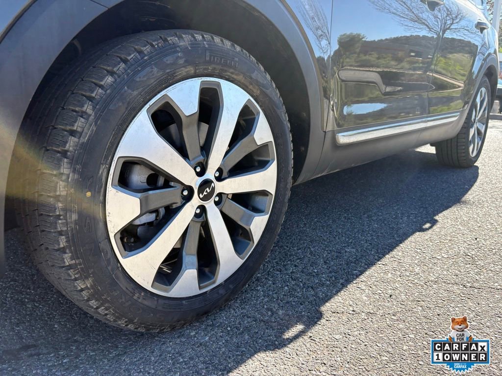 Certified 2022 Kia Telluride EX w/ EX Premium Package AWD/4WD image 13