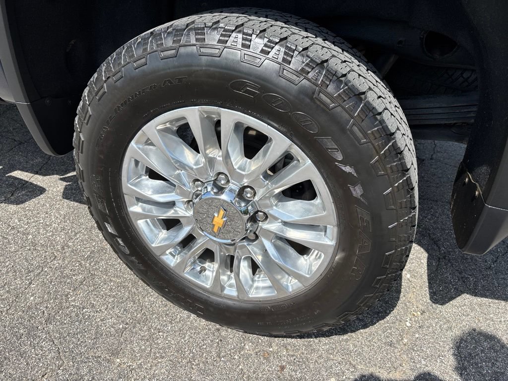 Used 2022 Chevrolet Silverado 2500 High Country AWD/4WD image 12