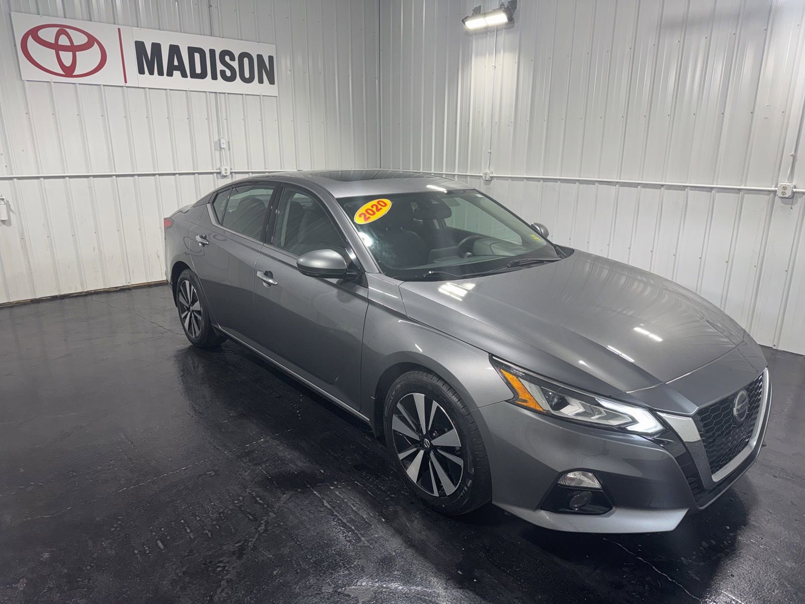 Used 2020 Nissan Altima 2.5 SV image 4