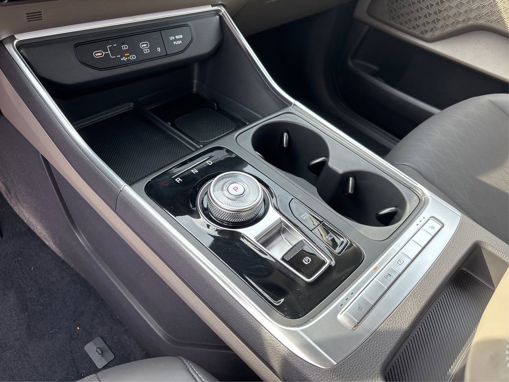 New 2026 Kia Carnival EX FWD image 32