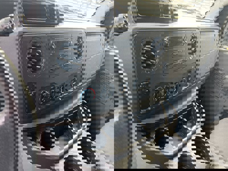 Used 2013 Ford E-150 and Econoline 150 E-150 image 20