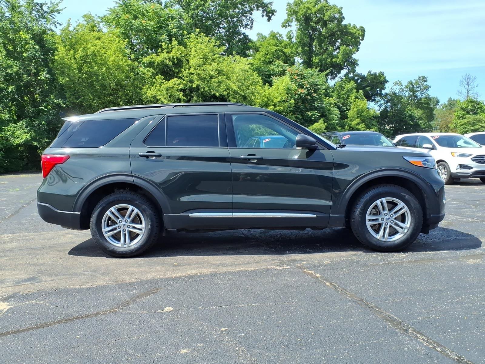 Certified 2023 Ford Explorer XLT w/ Equipment Group 202A AWD/4WD image 17