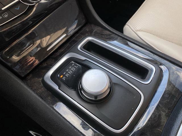 Used 2018 Chrysler 300 Limited w/ Safetytec Plus Group image 23