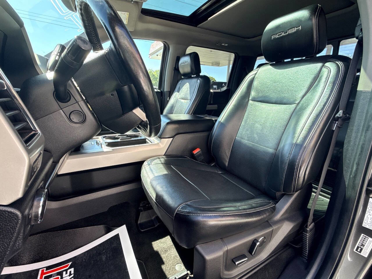 Used 2018 Ford F250 Lariat w/ Lariat Ultimate Package image 22