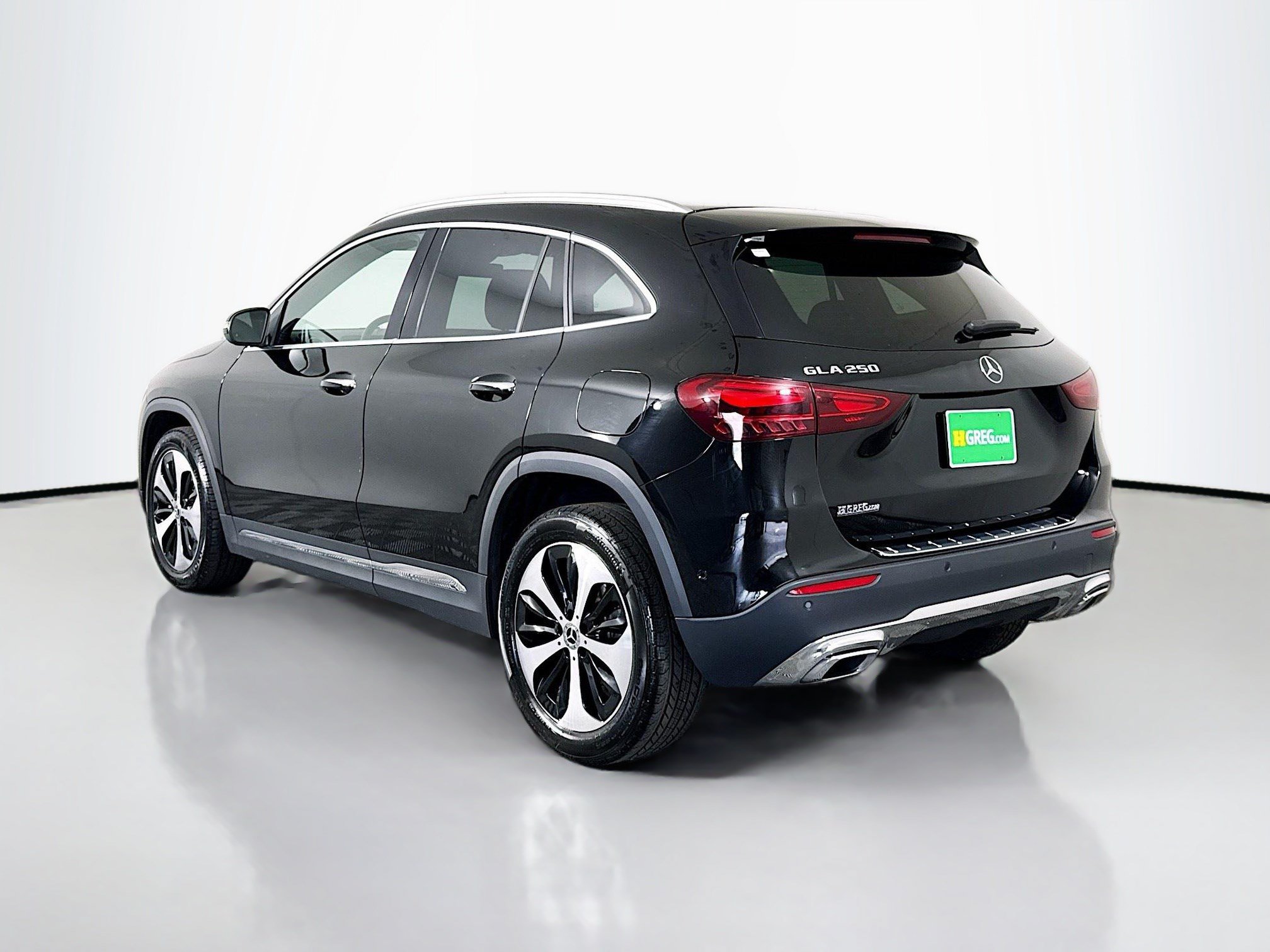 Used 2025 Mercedes-Benz GLA 250 image 7