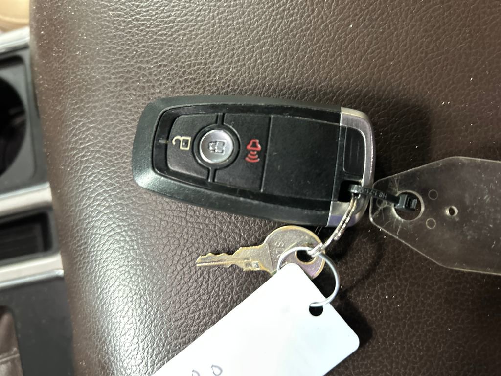 Used 2019 Ford F150 Lariat image 20