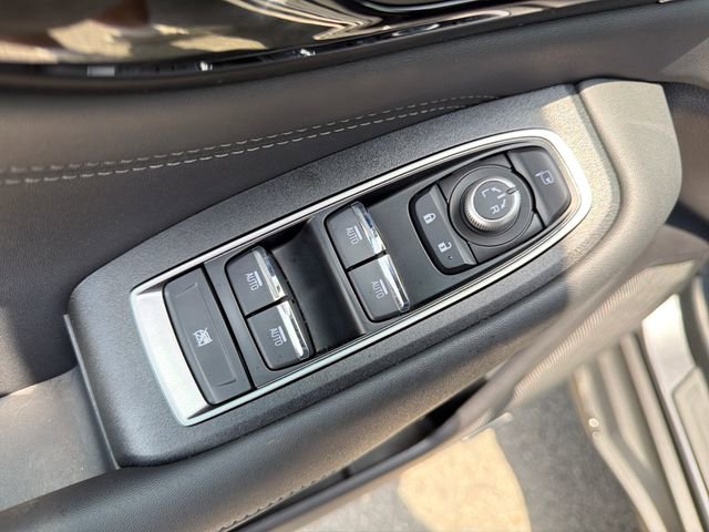 Certified 2025 Subaru Outback Touring AWD/4WD image 18