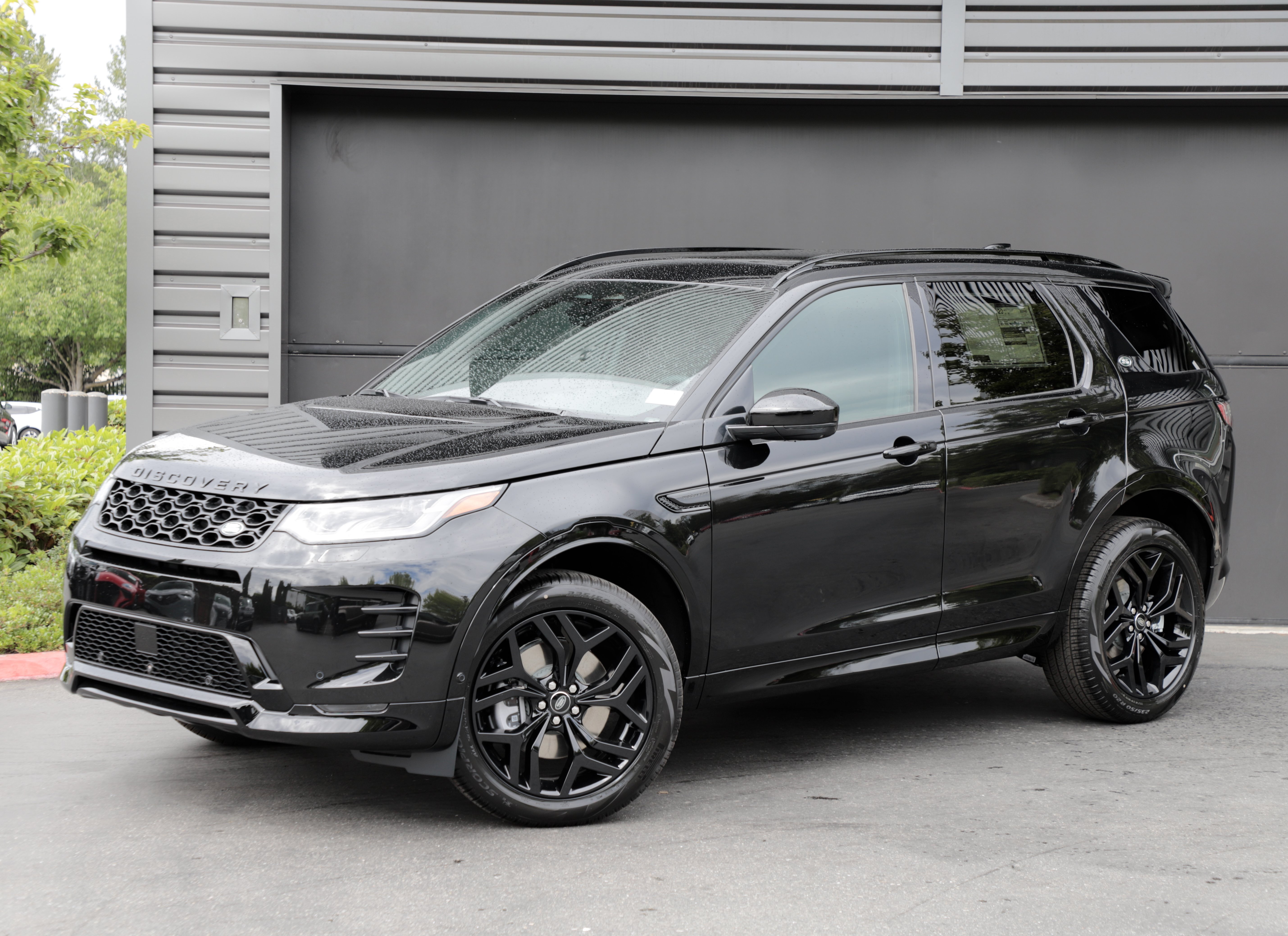 New 2026 Land Rover Discovery Sport Landmark AWD/4WD image 1