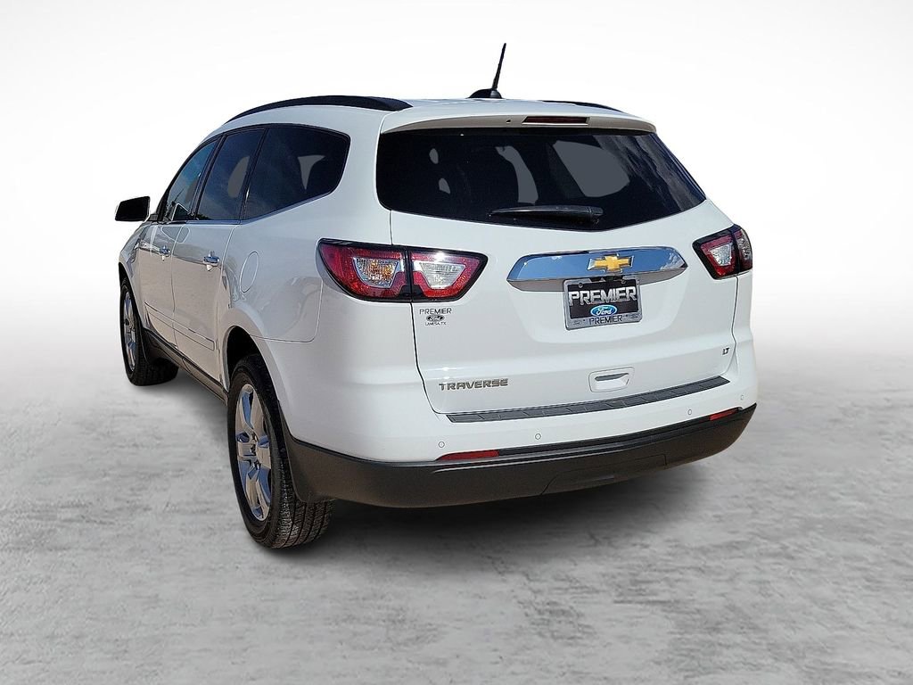 Used 2017 Chevrolet Traverse LT w/ Style and Technology Package FWD image 8