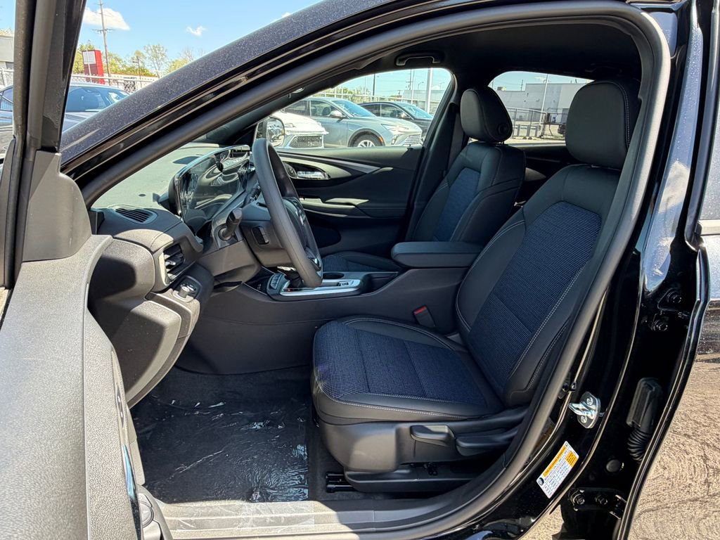 New 2026 Buick Envista Sport Touring w/ Convenience II Package FWD image 16
