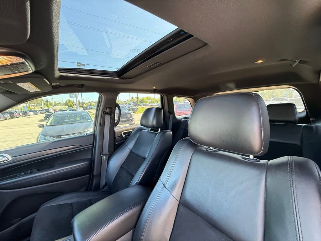 Used 2019 Jeep Grand Cherokee Altitude image 13