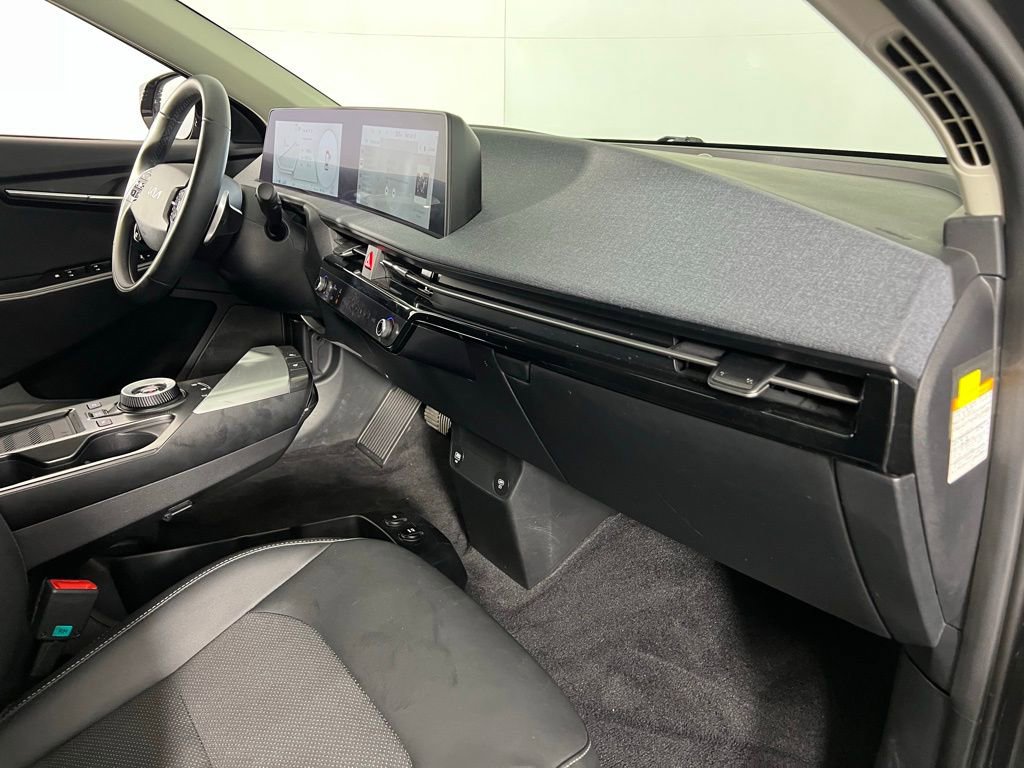 Used 2024 Kia EV6 Light image 32