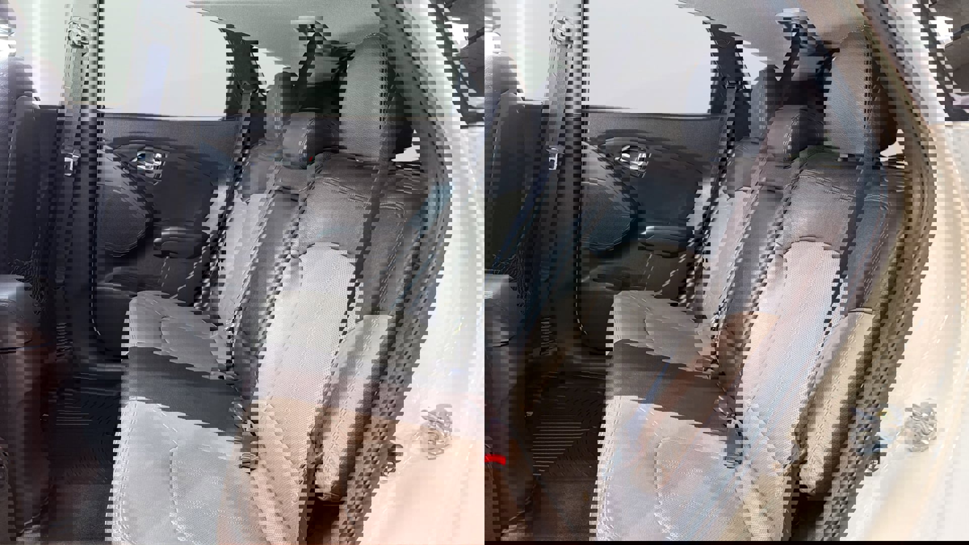 Used 2013 Hyundai Tucson Limited w/ Premium Pkg image 33