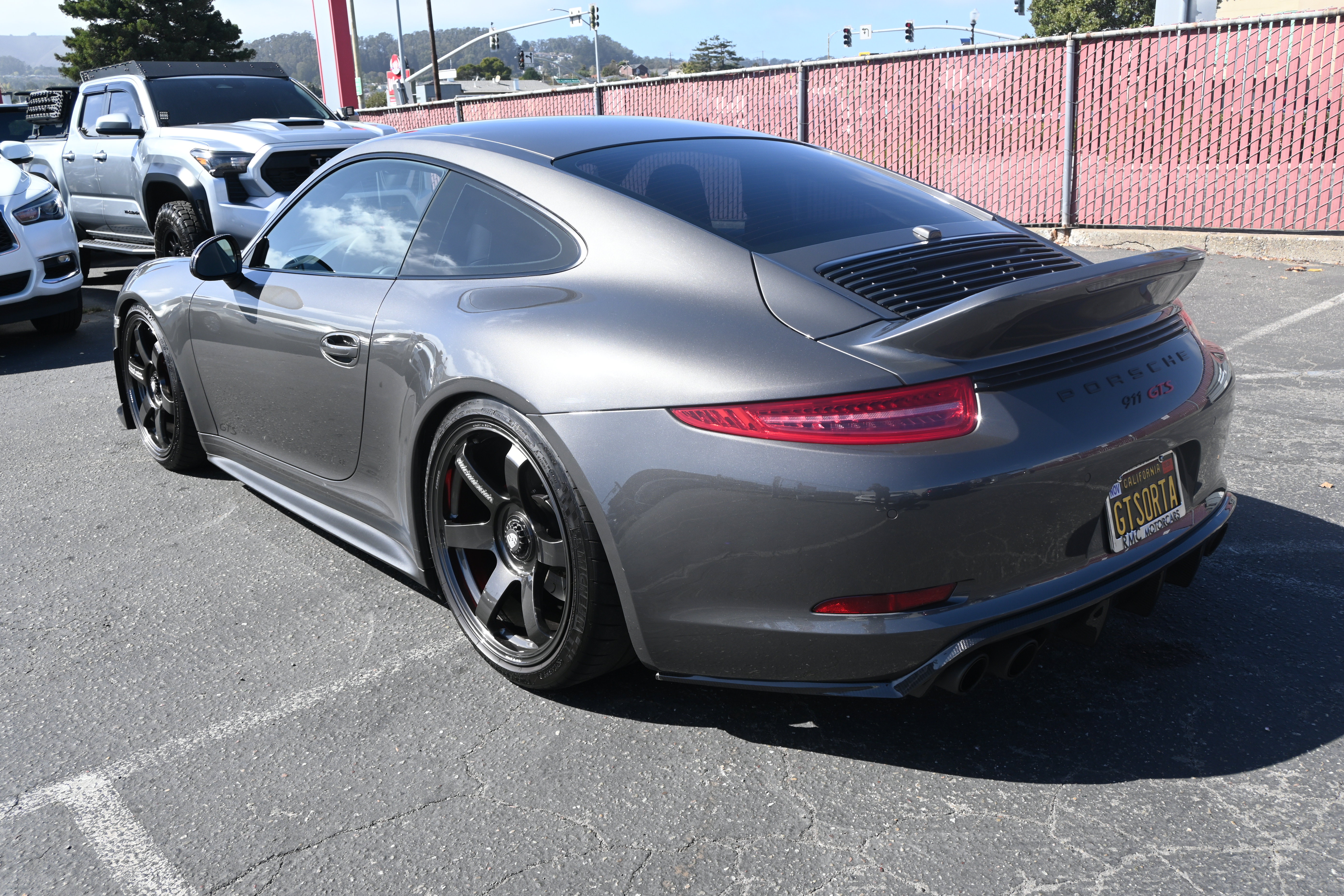 Used 2016 Porsche 911 Carrera GTS RWD image 9