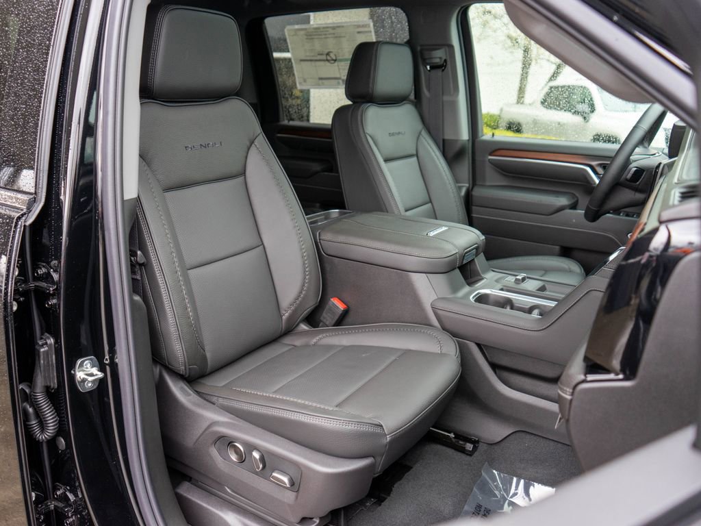 New 2026 GMC Sierra 3500 Denali w/ Denali Reserve Package AWD/4WD image 9