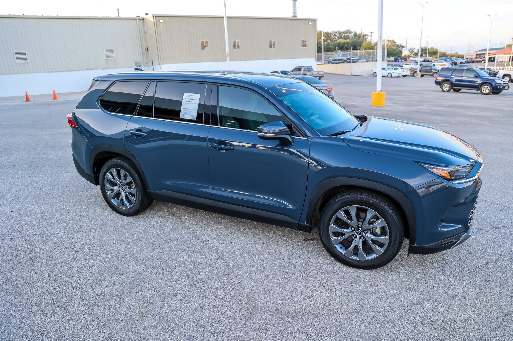 Certified 2024 Toyota Grand Highlander FWD image 6