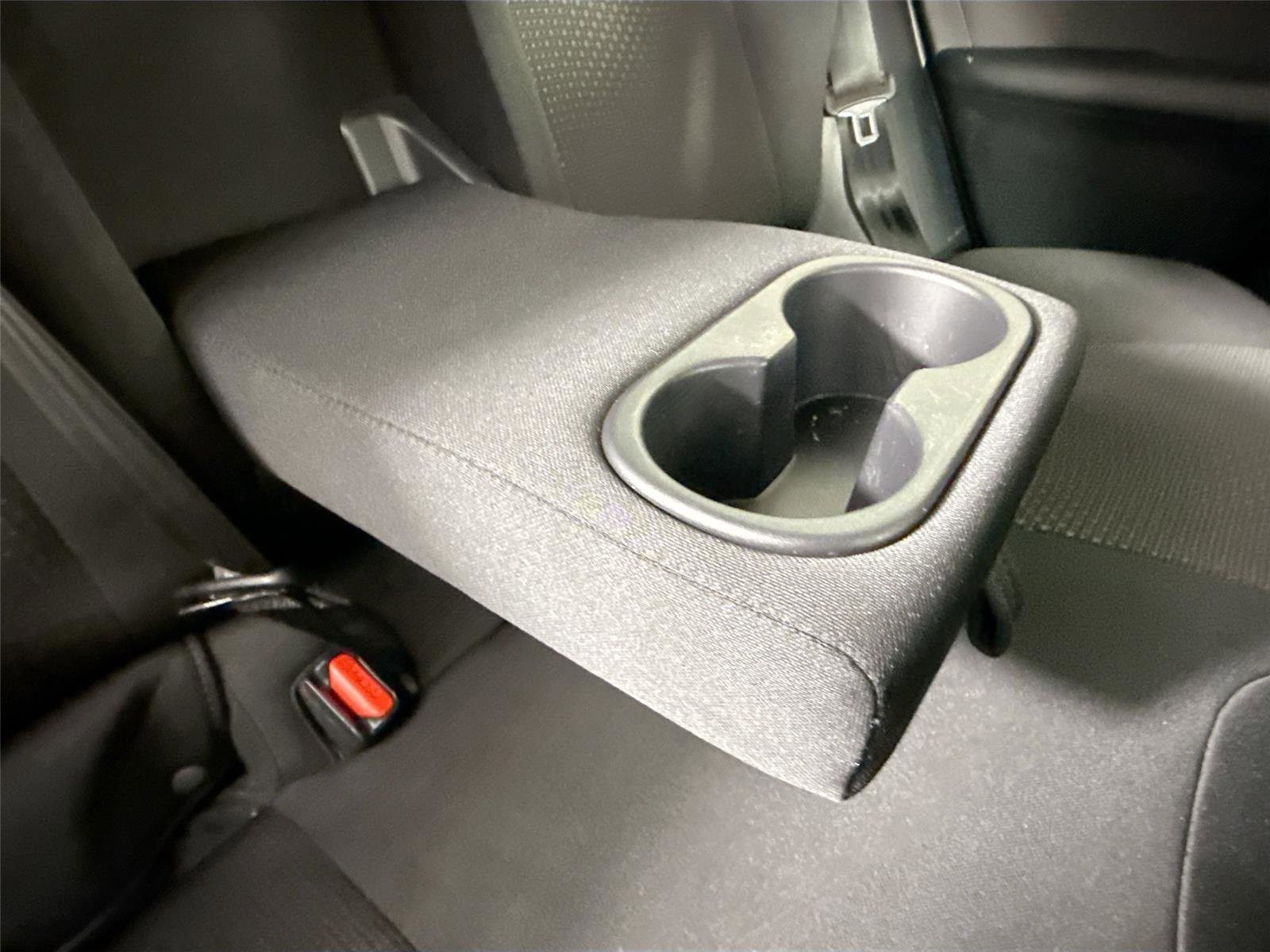 Certified 2022 Toyota Prius LE image 35