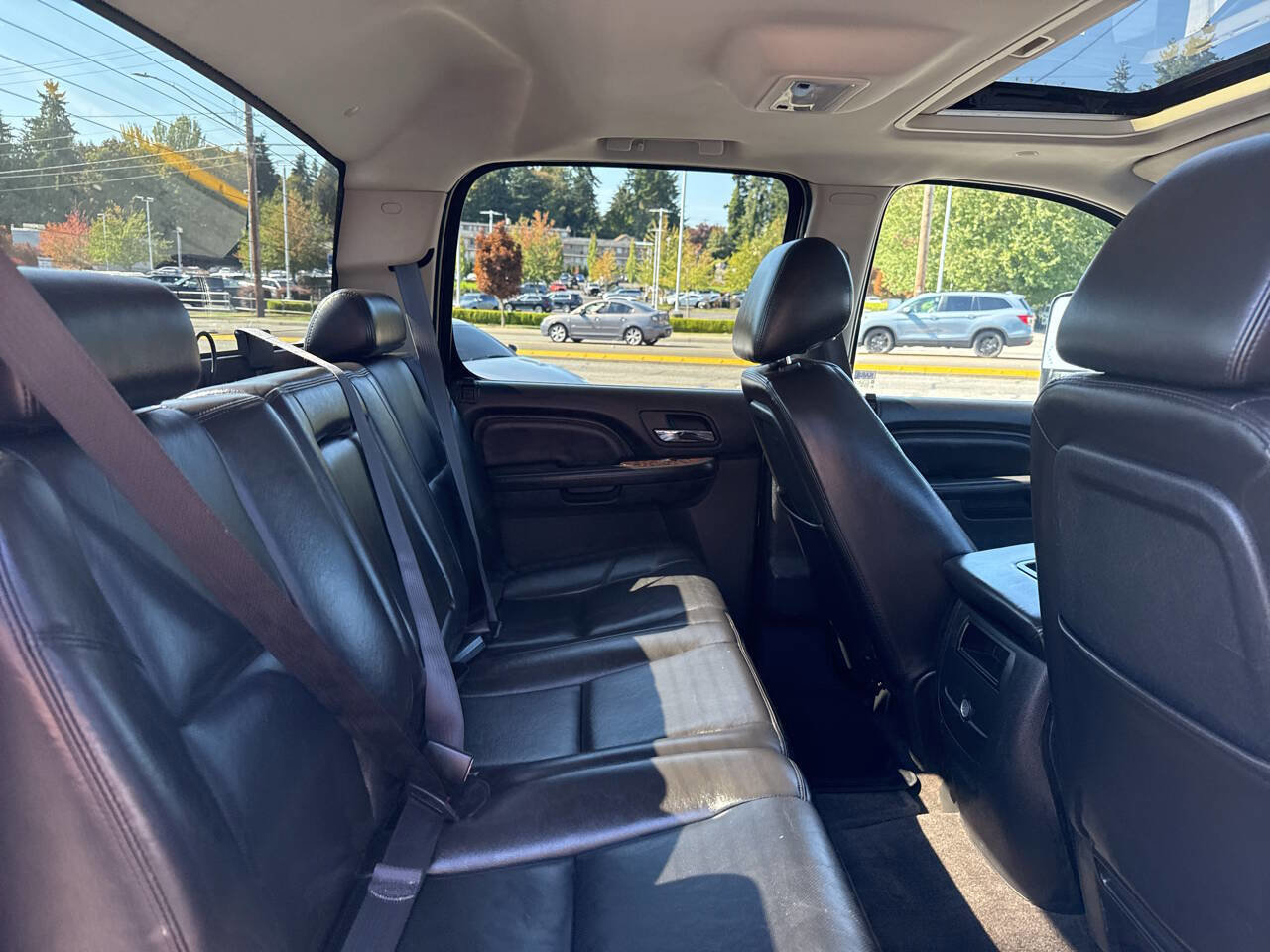 Used 2011 GMC Sierra 3500 Denali image 18